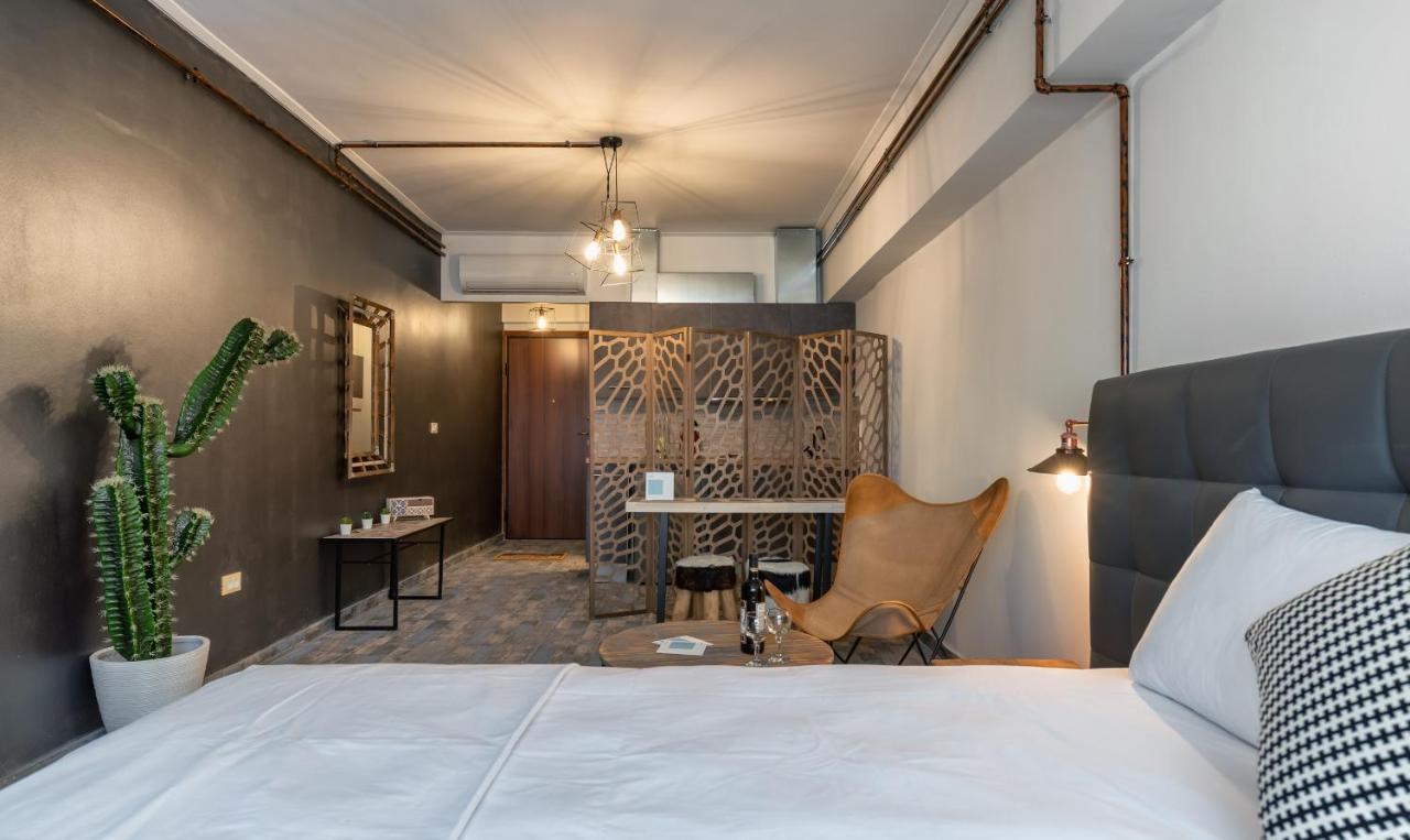 Amazing Apartments @ Aiolou Str. 雅典 外观 照片