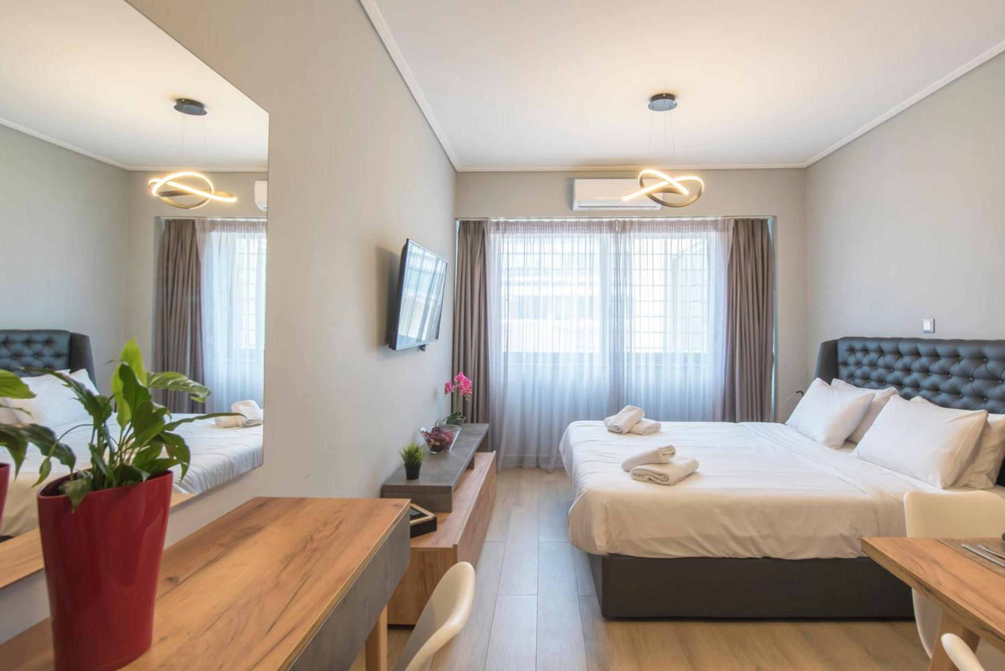 Amazing Apartments @ Aiolou Str. 雅典 外观 照片
